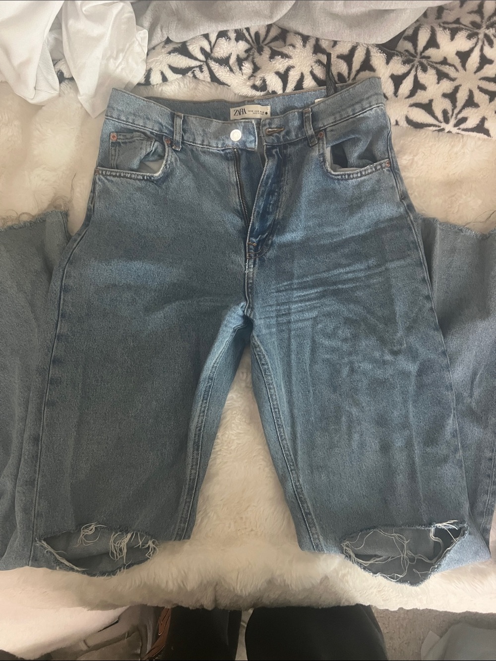 Zara Light Blue Raw-Hem High-Rise Wide Leg Jeans
